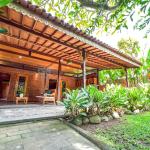 2-Bedroom Joglo-Style Villa with Garden in Kedungu - Monthly Rental