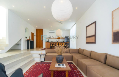 Elegant 2-Bedroom Modern Villa with Rice Field View in Tumbak Bayuh - Leasehold 27 Years
