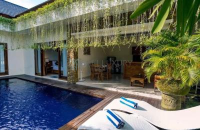 Tropical 2-Bedroom Villa with Open Living and Private Pool in Berawa - Yearly Rental