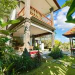Charming 2-Bedroom Tropical Villa with Private Pool and Rice Field View in Peliatan, Ubud - Yearly Rental