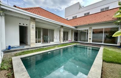 3-Bedroom Semi Furnished Villa with Private Pool in Berawa - Yearly Rental