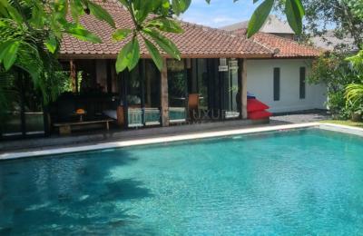 Charming 4-Bedroom Joglo-Style Villa with Private Pool and Spacious Garden in Umalas - Yearly Rental