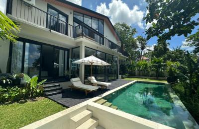 5 Bedroom Luxury Villa with Private Pool in Tumbak Bayuh-Monthly Rental