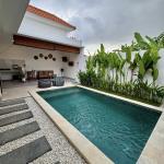 Tropical 2-Bedroom Villa with Private Pool in Kerobokan - Yearly rental