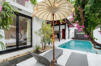 Tropical 2-Bedroom Villa with Private Pool in Berawa - Monthly Rental