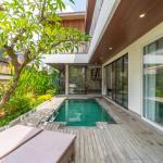 3-Bedroom Villa with Private Pool Featuring Upper Floor Terrace in Tumbak Bayuh - Monthly Rental