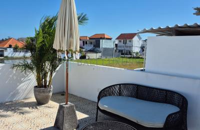 Cozy 2-Bedroom Villa with Private Pool and Rooftop Terrace in Cemagi - Leasehold