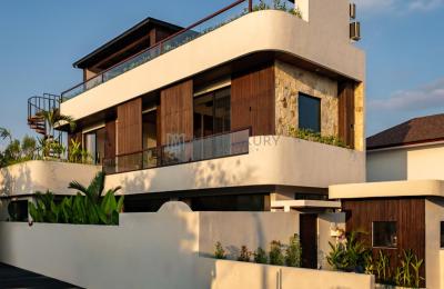 3-Bedroom Modern Villa with Private Pool and Spacious Rooftop Terrace in Canggu - Leasehold