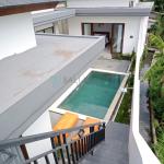 Tropical 2-Bedroom Enclosed Living Villa with Private Pool and Rooftop Terrace in Canggu - Yearly Rental