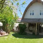 Tropical 1-Bedroom Villa with Private Pool and Garden in Umalas - Leasehold