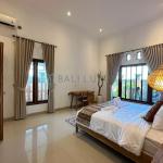 Cozy 2-Bedroom Villa with Garden in Kedungu - Yearly Rental