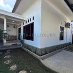 Cozy 2-Bedroom Villa with Garden in Kedungu - Monthly Rental
