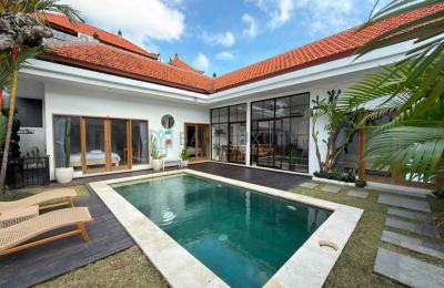 3-Bedroom Family Villa with Private Pool in Tumbak Bayuh - Yearly Rental