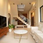 Stylish 2-Bedroom House with Dedicated Workspace in Canggu - Monthly Rental