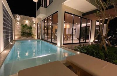 Luxury 3-Bedroom Villa with Jacuzzi and Billiard Table in Ungasan - Freehold
