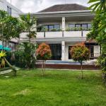 3 Bedrooms Villa with Private Pool and Spacious Garden in Tumbak Bayuh - Yearly Rental